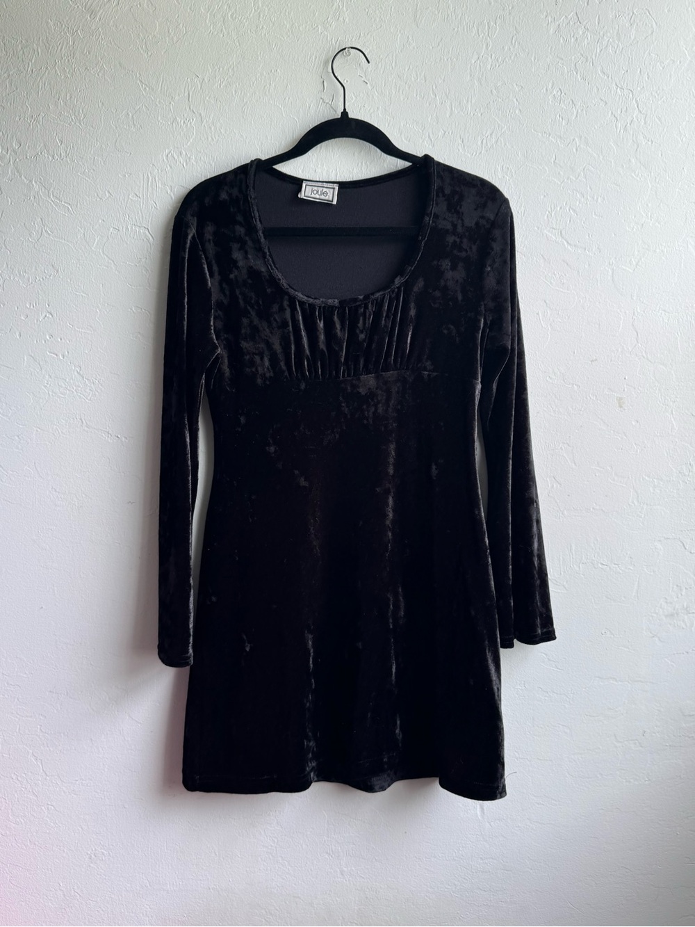 Y2K Black crushed Velvet Long-Sleeve Scoop Neck mini Dress